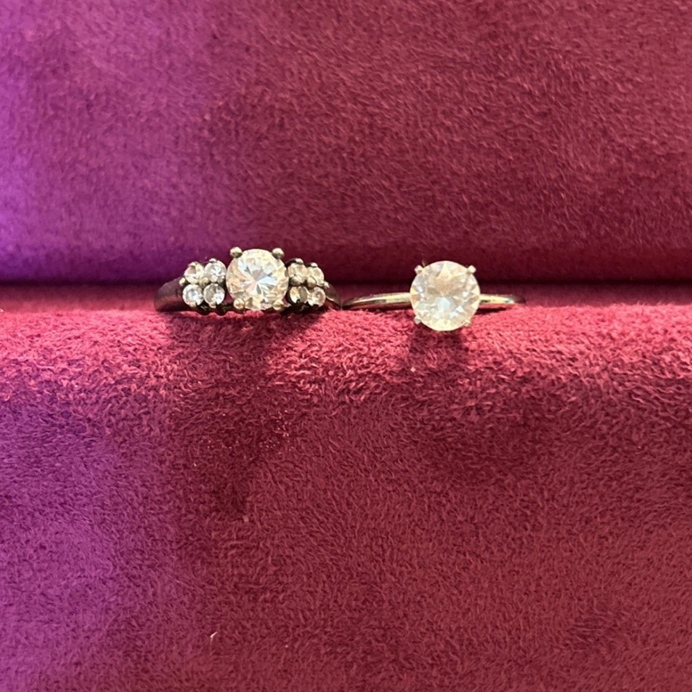 Elegant Silver and moissanite Diamond Rings sz 6
